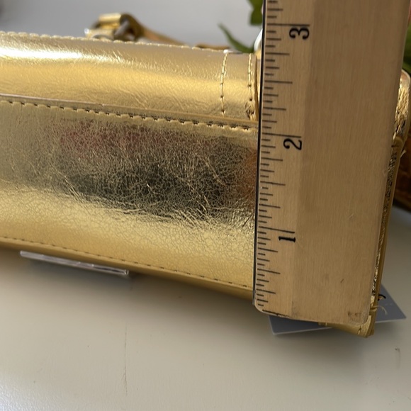 Pretty Metallic Gold City Bag - Picture 13 of 16